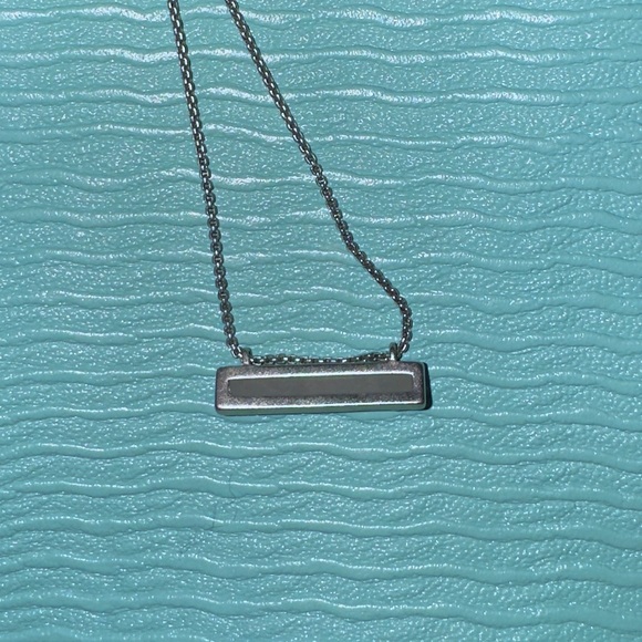 Kendra Scott Necklace - Picture 3 of 3